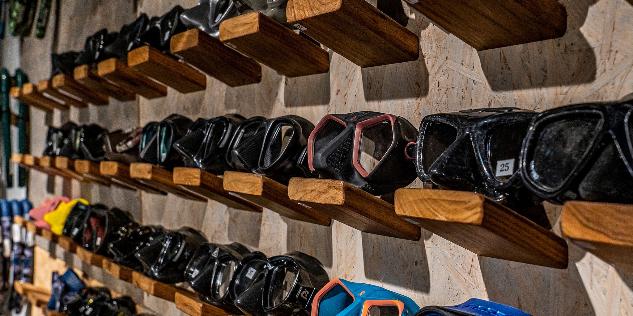Masks, Snorkels & Accessories